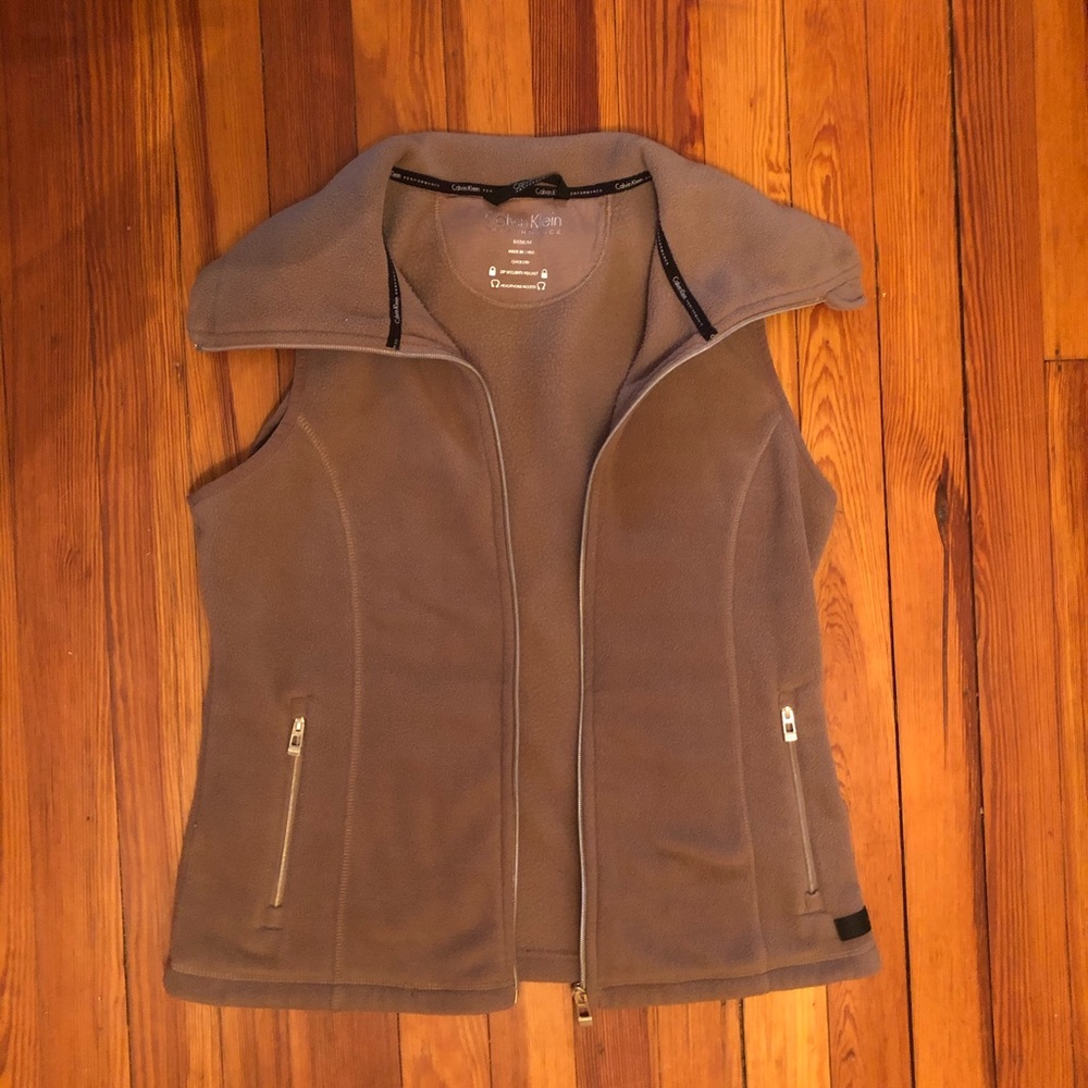 Calvin Klein Performance Zipper Vest Tan M